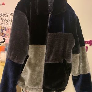 Urban outfitter faux fur jacket, brand new!